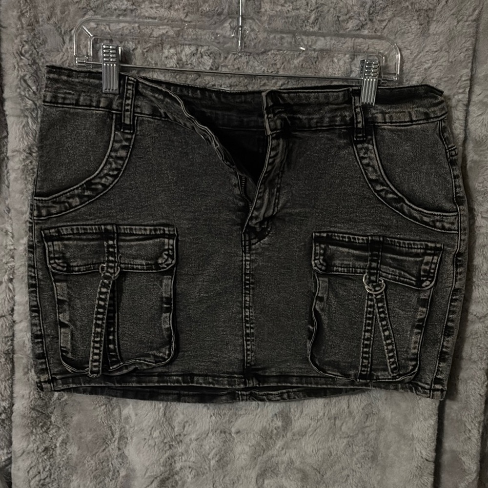Stylish Black Denim Mini Skirt